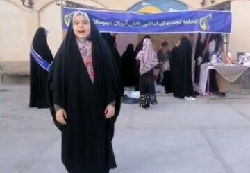 خانواده شهید قربانخانی مهمان شهدای گمنام مهریز