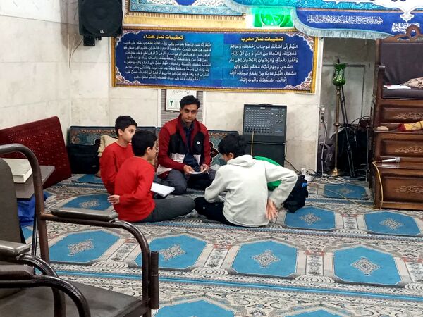 حضور پر شور دانش‌آموزان تهرانی در مراسم معنوی اعتکاف