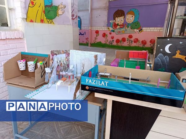 نمایشگاه  دست‌های کوچک، اندیشه‌های بزرگ در میبد