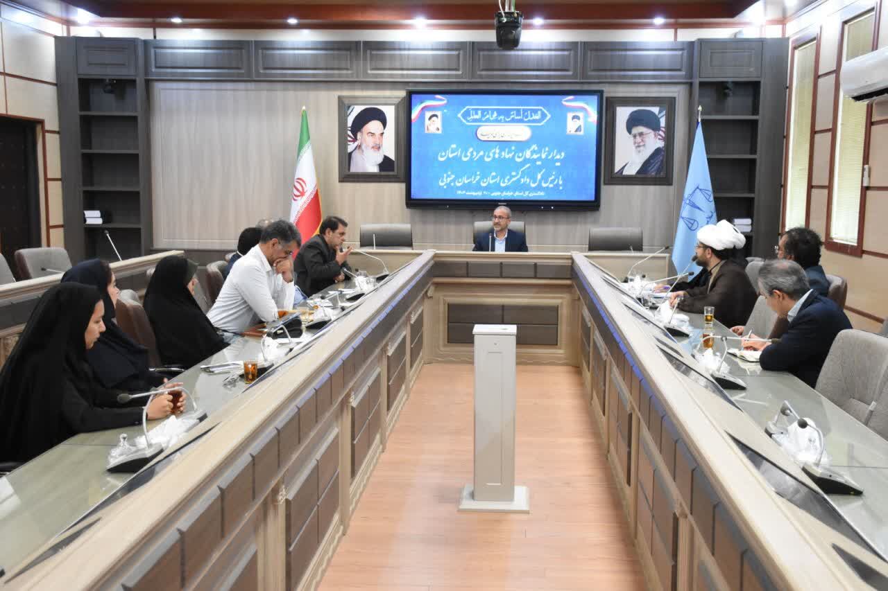 تقویت سازمان‌های مردم‌نهاد، گامی مهم در تقویت نقش مردم در اداره کشور 