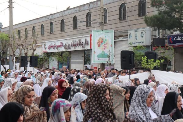 نماز عید فطر در مصلی شهرستان قدس