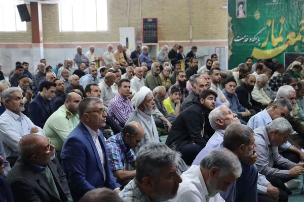 آیین وحدت‌بخش نماز عبادی سیاسی جمعه در مصلی امام خمینی(ره) ماهدشت 
