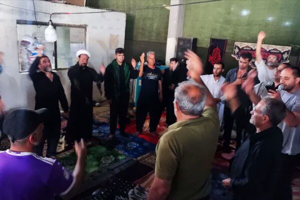 ازدحام پرشور زائران از شهرستان بیضا در کربلا معلی