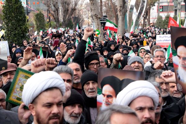تا آخرین قطره‌ی خون برای ایران، به پای ایران