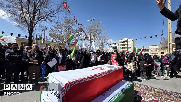 تجمع و خونخواهی فرهنگیان در شهرکرد 