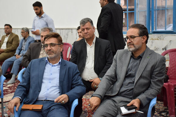 نشست مشترک مسئولان تربت‌حیدریه با شهروندان شهرک ولیعصر