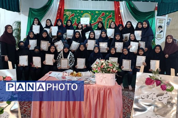 جشن ستارگان در دبیرستان مهر نیشابور