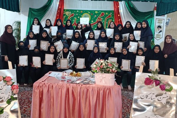 جشن ستارگان در دبیرستان مهر نیشابور