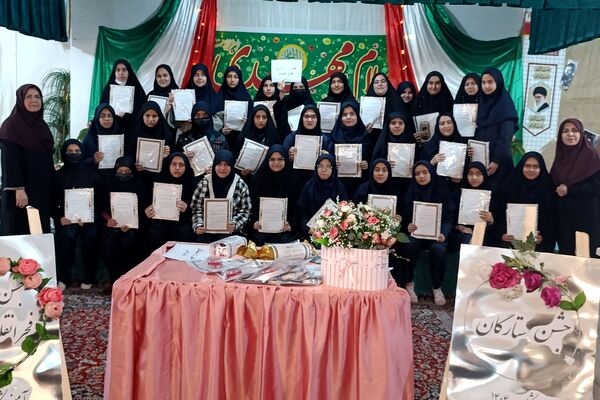 جشن ستارگان در دبیرستان مهر نیشابور