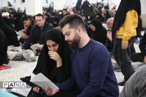 مراسم احیاء نخستین شب قدر در حرم حضرت معصومه(س)