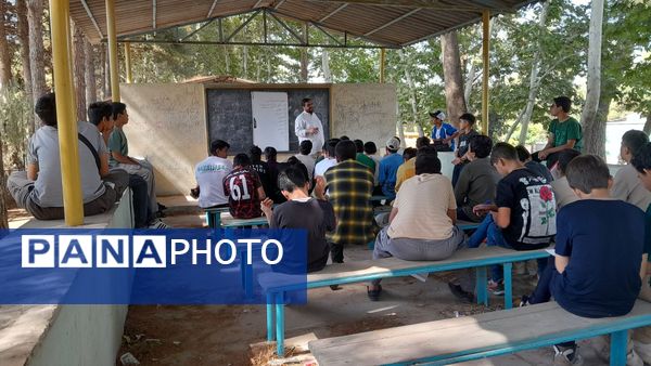 کلاس حل مسئله و اتاق فکر برای دانش آموزان متوسطه اول و دوم 