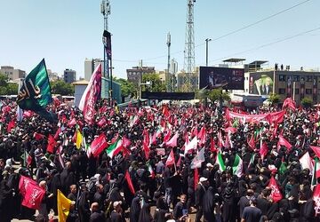 مشهد میزبان آقای شهید شد