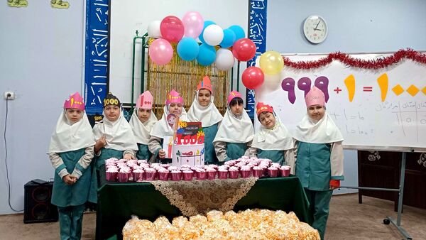 یادگیری عدد ۱۰۰۰ با خلاقیت و شادی در دبستان لطیفه