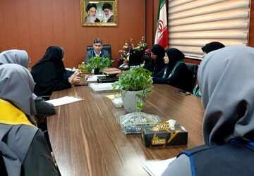 نشست مدیر آموزش‌وپرورش ناحیه‌یک اهواز با دانش‌آموزخبرنگاران پانا و عضو پیشتاز