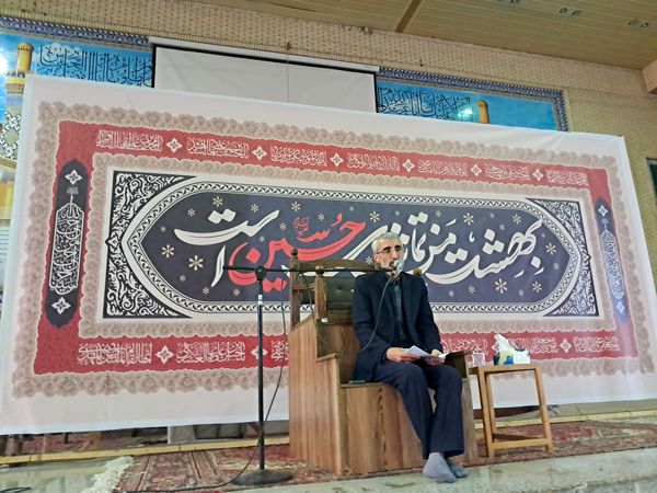 تکریم سلامت زائران اربعین در قائمشهر