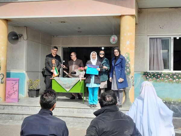 روز درختکاری و نیکوکاری در دبستان ارشاد قائمشهر