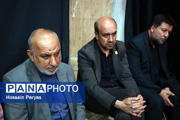 مراسم عزاداری شهادت خادم الرضا(ع) آیت‌الله سید ابراهیم رئیسی و همراهشان در مرکز آموزش عالی شهدای مکه