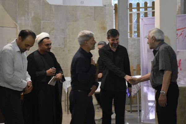 رونمایی از کتاب مجید فرزند حبیب در سالن آمفی تئاتر فرهنگسرای کوثر شهرستان دماوند 