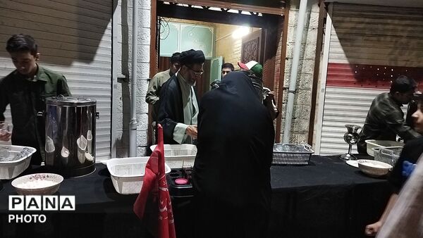 چایخانه حوزه علمیه گلشن در شب صد و شصت و چهارم 