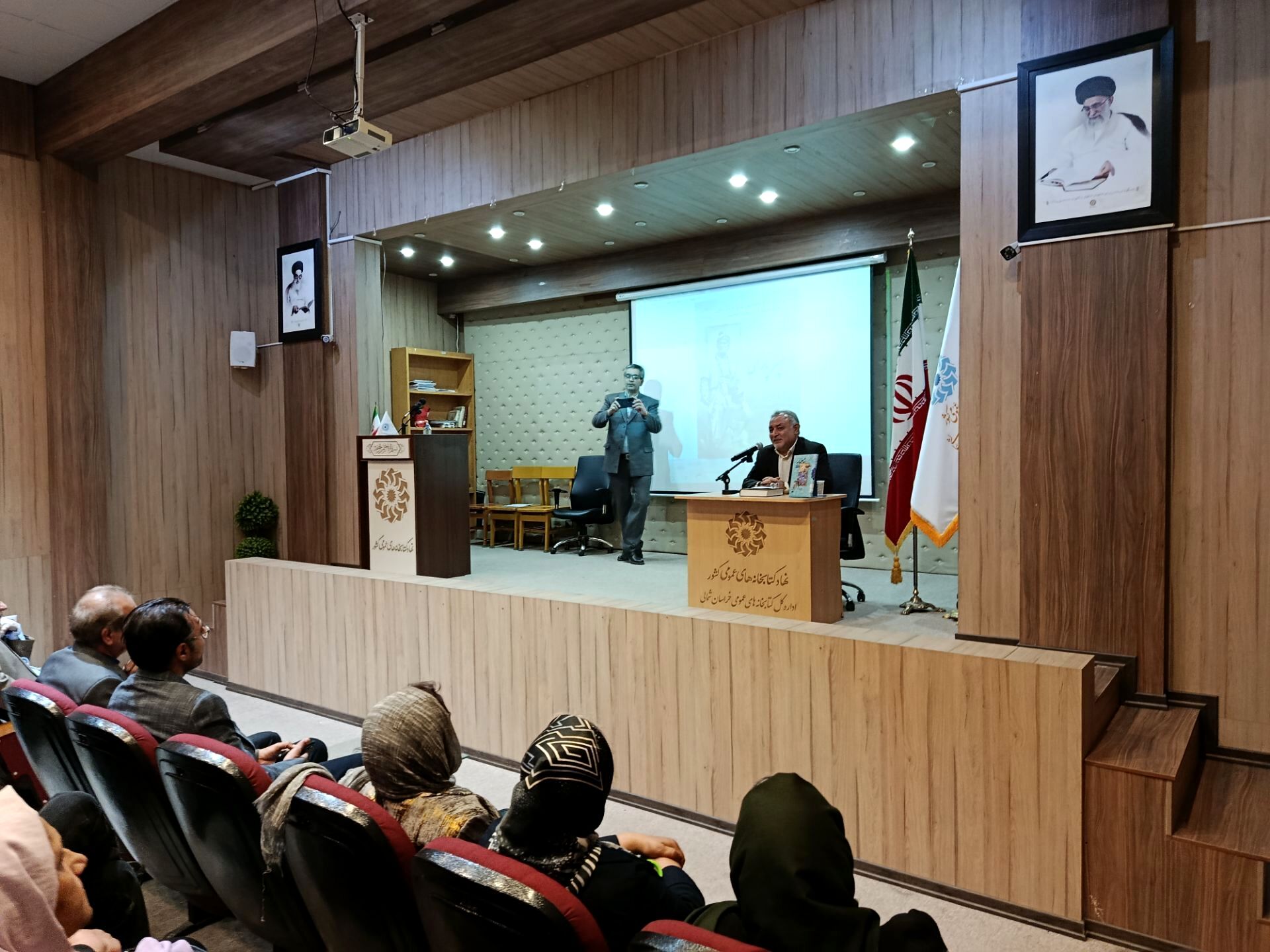 مراسم بزرگداشت حکیم ابوالقاسم فردوسی در کتابخانه دهخدا