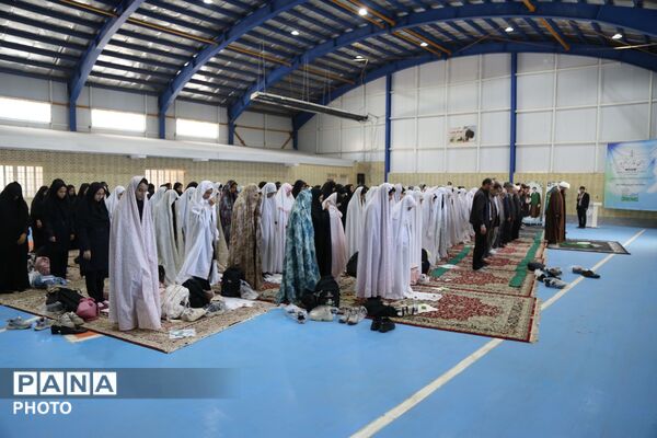 آیین استانی نواختن زنگ نماز در دبیرستان دخترانه آسیه ناحیه یک اردبیل