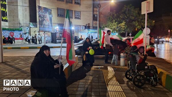 جشن عید غدیر در میدان دانشجو به همت آموزش و پرورش ناحیه ۶ مشهد