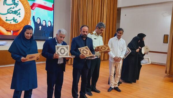 برگزاری اختتامیه جشنواره نوجوان سالم و یاریگران زندگی در کانون شهید فهمیده کرج