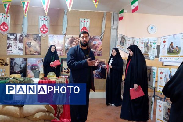 اجرای طرح ملی مدرسهٔ انقلاب در دبیرستان شهدای محراب شهرستان قرچک 