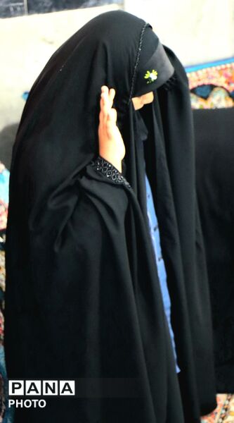 چهلمین روز شهادت دانش آموزان دبستان میناب و رهبر قائد امت 