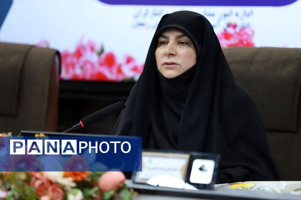 بازدید مدیرکل امور شاهد وزارت آموزش و پرورش از دبیرستان شاهد زینبه