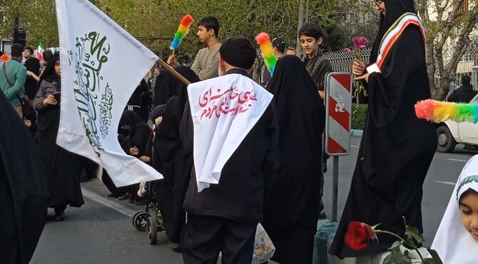 چهلم شهداى میناب در خیابان حجاب