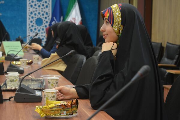 جلسه آموزشی خبرنویسی و تجلیل از دانش‌آموز خبرنگاران فعال پانا ناحیه 2 بهارستان