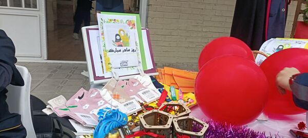 جشنواره کیک و دسر در دبیرستان کوثر فرهنگیان 