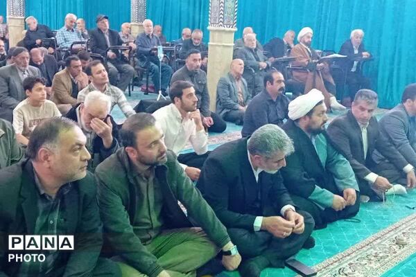 اقامه وحدت افرین نماز جمعه در مصلی نماز حمعه شهرستان فیروزکوه