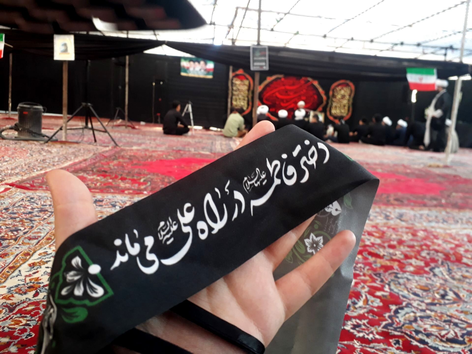 تلاقی علم و ایمان در سایه‌ی آل‌محمد