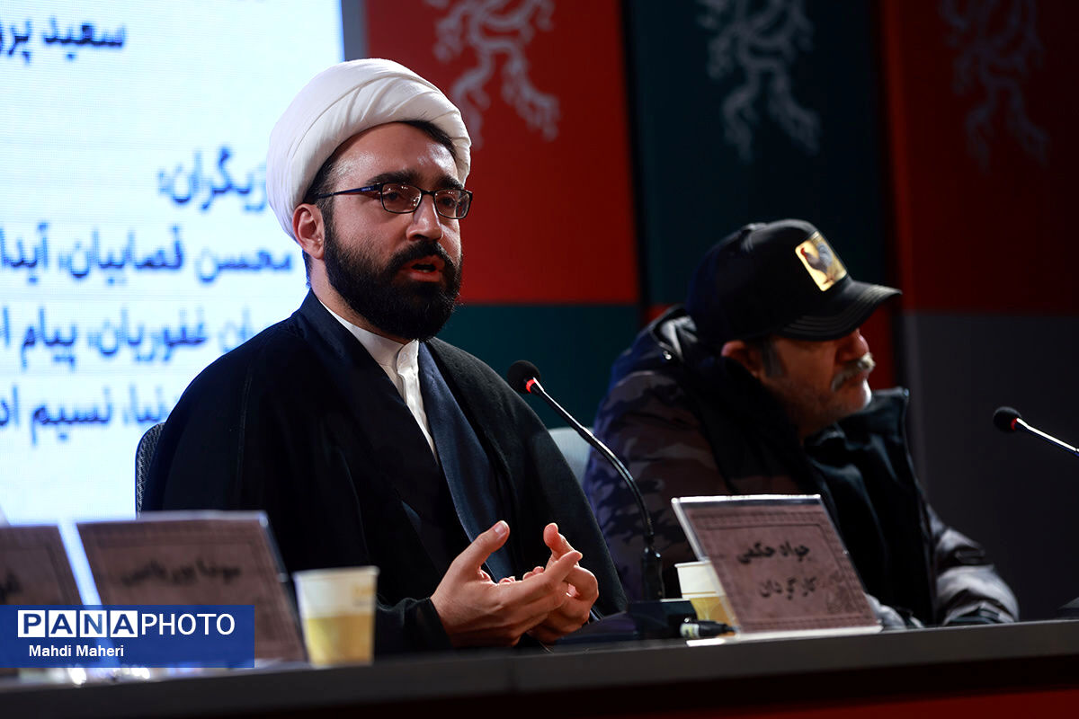  رضا عطاران  نام فیلم «غوطه‌ور» را انتخاب کرد