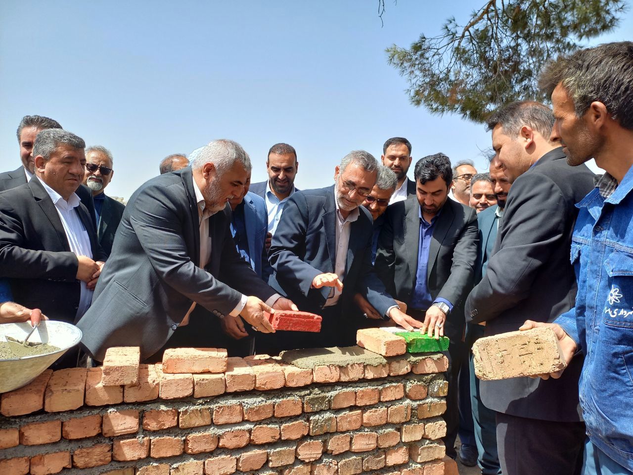 آیین خشت گذاری مدرسه ثامن الحج شهرستان اسلامشهر 