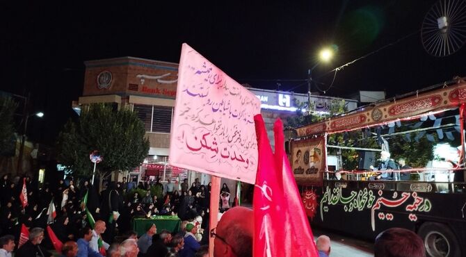اجتماعات شبانه همراه با هیئت زنجیر زنی در مسجد جامع نیشابور