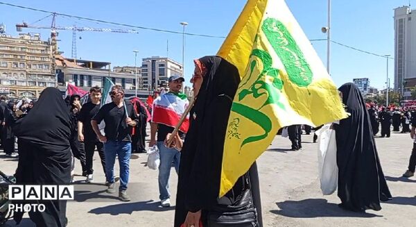 بغض گلوگیر ملت در آخرین دیدار با امام شهید