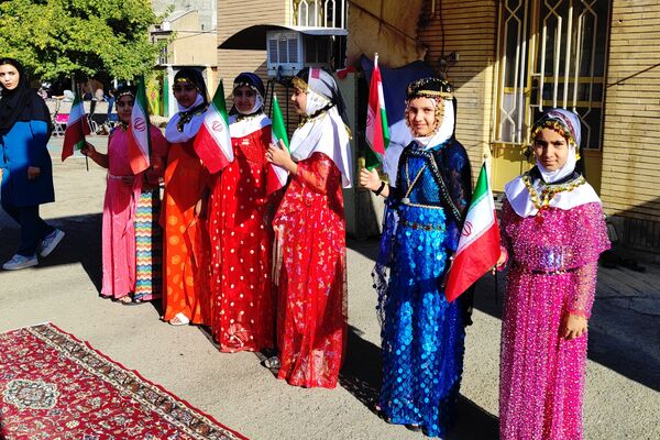 جشن شکوفه‌ها؛ نقطه آغاز مهر و علم‌آموزی