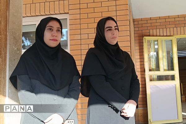  انتخابات الکترونیک انجمن اولیا و مربیان در دبیرستان‌ نمونه‌ دولتی ولایت 