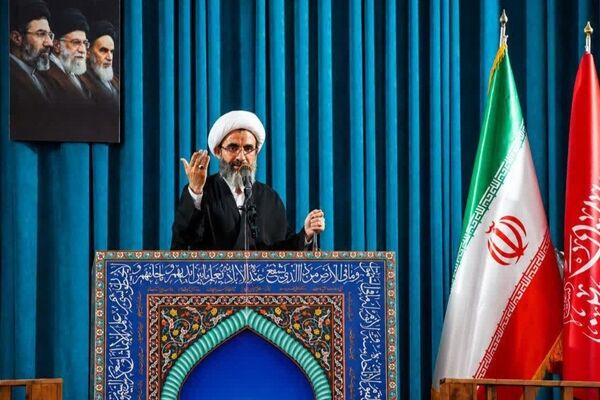 تنگه هرمز را با وعده‌های دشمن معامله نمی‌کنیم