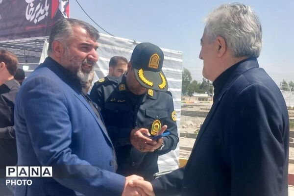 جلوه‌ای از  همبستگی و خدمت در وداع رهبر شهید  امت اسلام در بهارستان دو