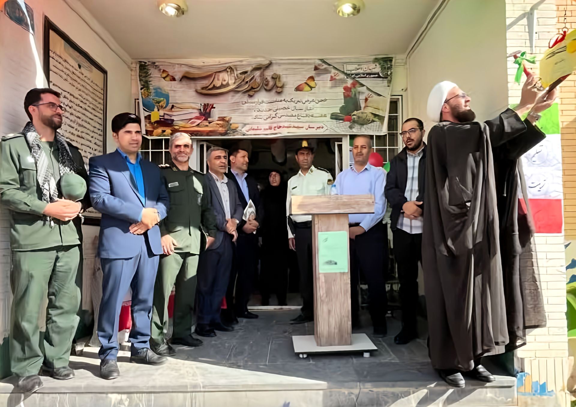 زنگ آغاز سال تحصیلی در لالجین نواخته شد
