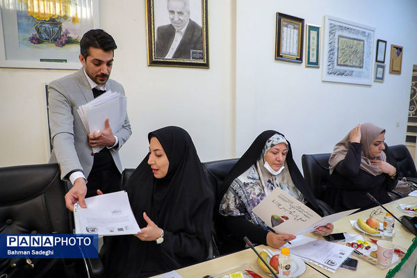  داوری و انتخاب آثار مرحله نهایی رویداد «فصلی از رویش جوانه‌ها»