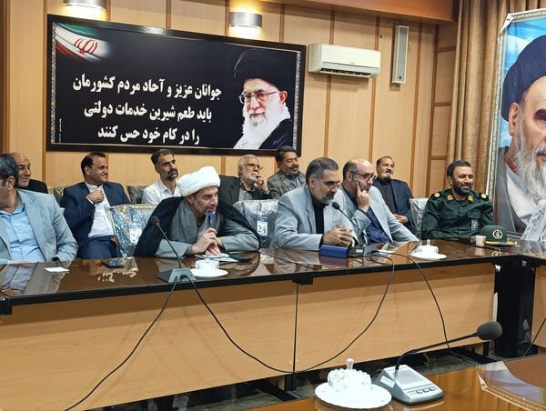 بررسی وضعیت اوقات فراغت و امکانات ورزشی در جلسه شورای فرهنگ عمومی بخش خزل با حضور نماینده نثاری