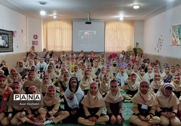  زنگ مقاومت به مناسبت سالگرد شهادت سردار دلها حاج قاسم سلیمانی در دبستان استقلال‌ شهرضا