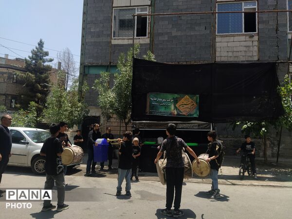 دل هایی غرق در عزا در مراسم ظهر تاسوعا حسینی
