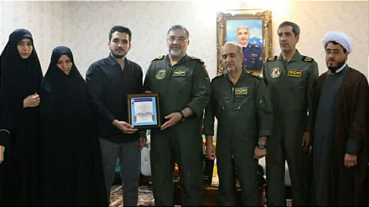 تأکید فرمانده نهاجا بر الگو بودن شهدای خدمت برای نسل جوان
