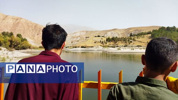 بازدید دانش آموزان پایه دهم دبیرستان شاهد ابوذر غفاری از سد اردوگاه باغرود 